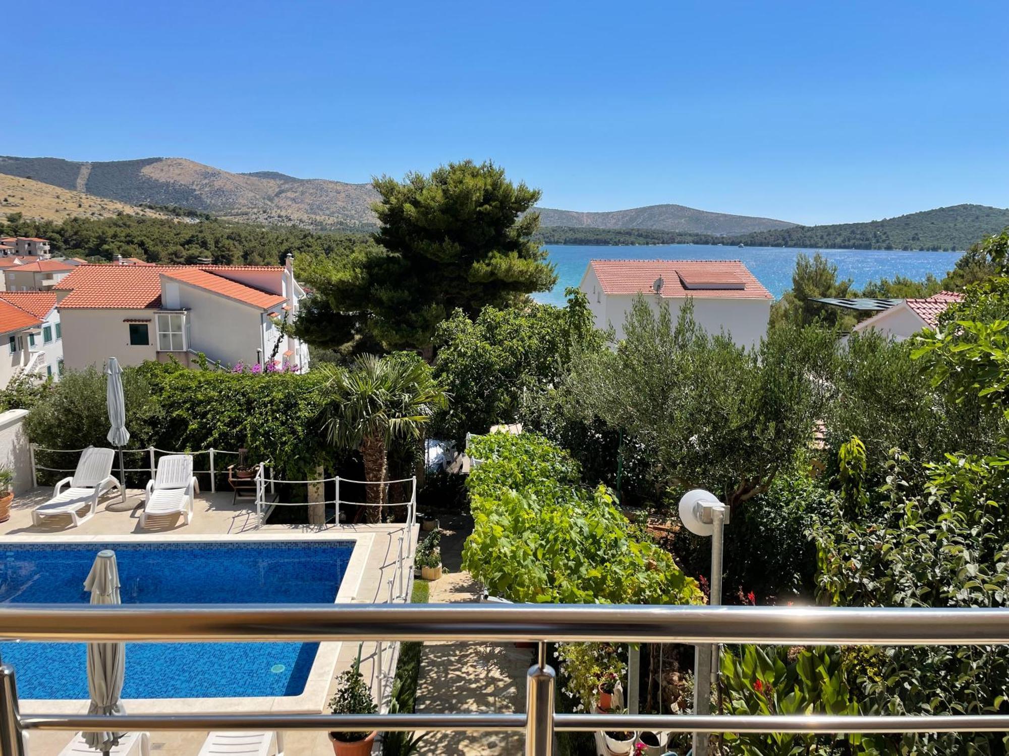 Apartments Villa Ra Жаборич Екстериор снимка